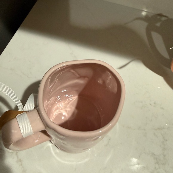 Rae Dunn x Disney x Lady & the Tramp Pink Mug w/ imprinted hearts pattern - Picture 4 of 6